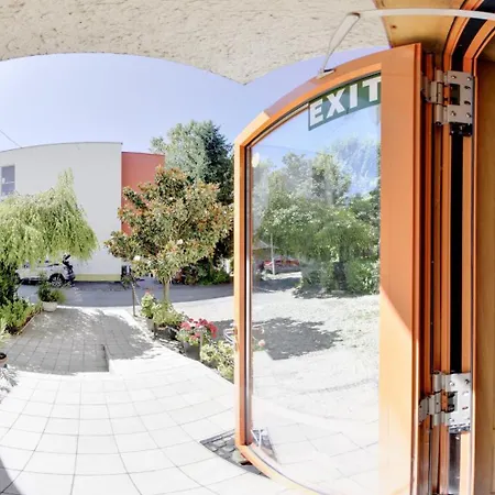 Pensjonat Bonaparte-korzika Thermalpark Inclusiv